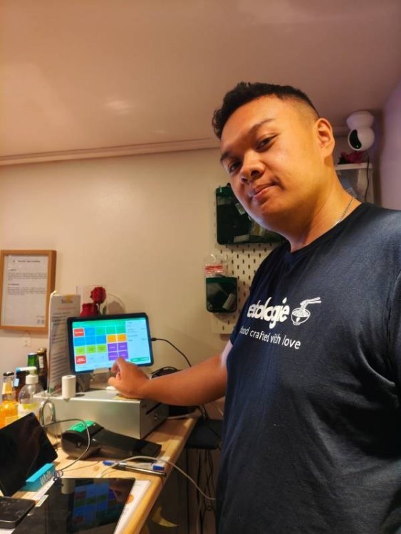 viet1.thumb.jpg.ec6ac84d7a8fc81614f49db8bdb212b2.jpg
